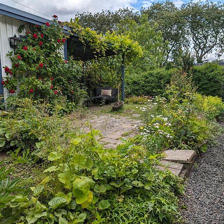 Villa Millans Dockhus Onslunda Exterior foto
